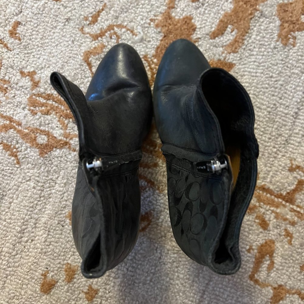EUC Coach Hanni Gray Signature Embossed Bootie - SIZE 6.5 - Picture 4 of 9
